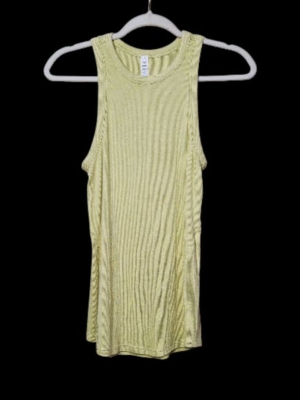 Lululemon Womens Green ribbed Tank Top Sz 8 Workout Athletic